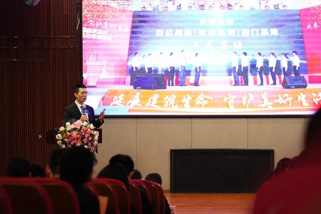 方总.jpg 方总.jpg