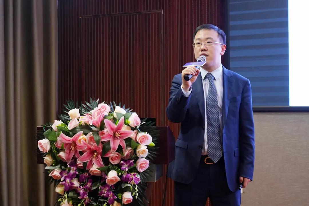 王飞.jpg 王飞.jpg