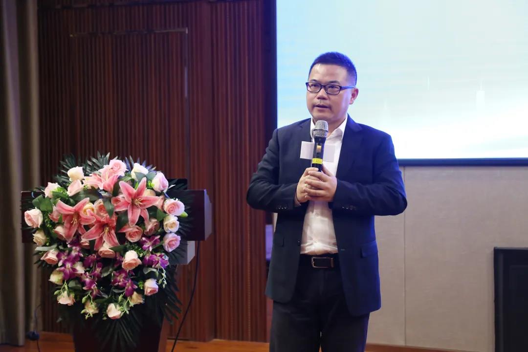 蔡伟致辞.jpg 蔡伟致辞.jpg