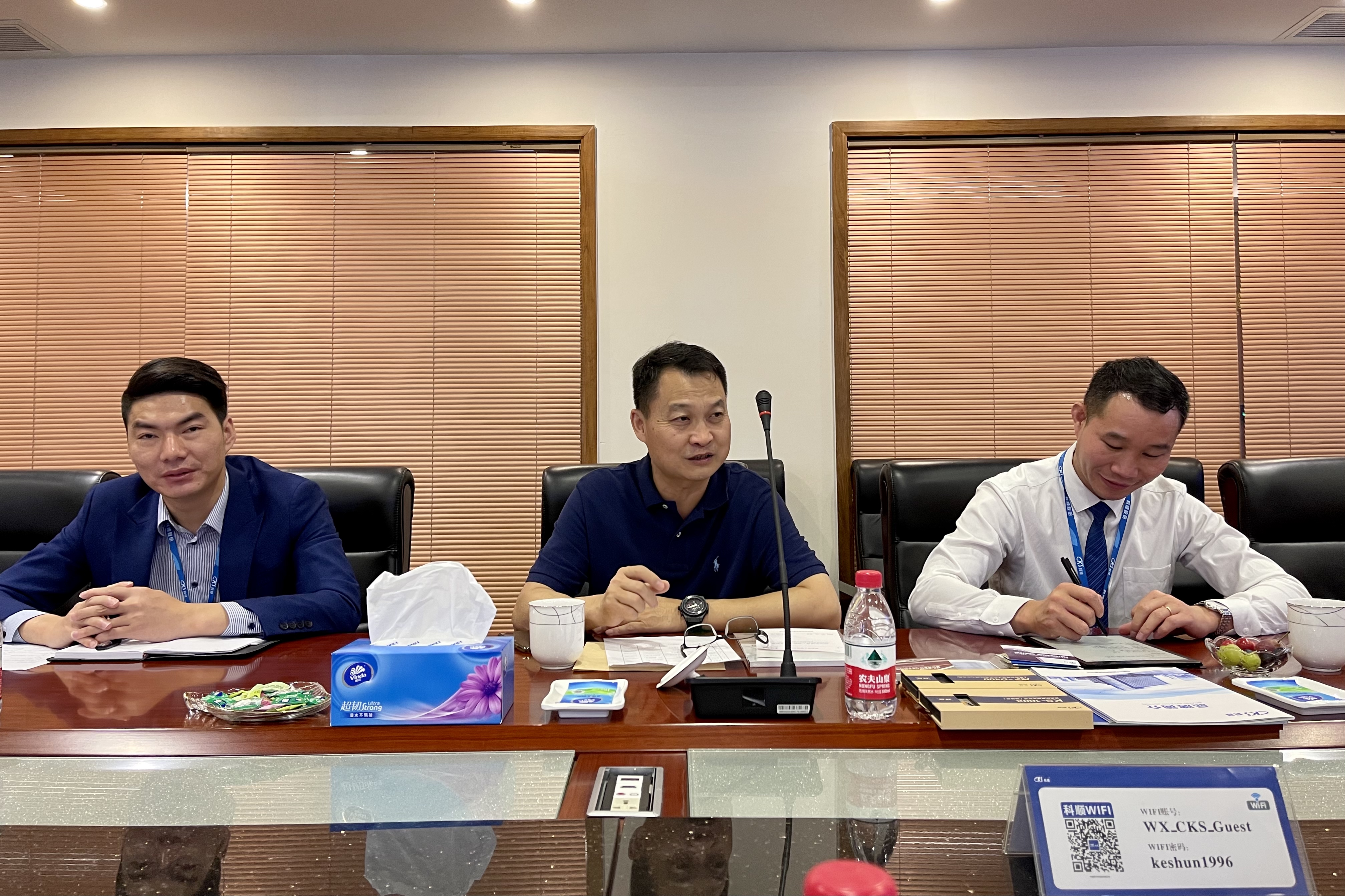 b4229479-07fb-4bf5-aa4f-e66a2843cd76.jpg b4229479-07fb-4bf5-aa4f-e66a2843cd76.jpg