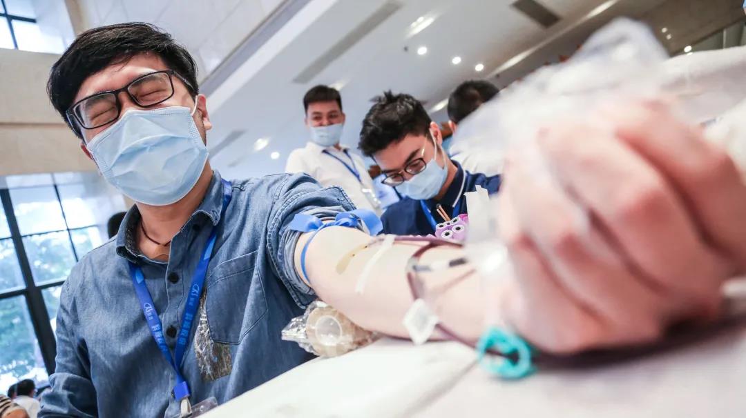 德成.jpg 德成.jpg